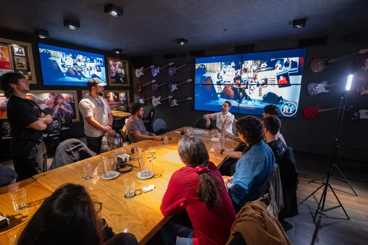 Cena con alumnos en Rock & Fellers — 5